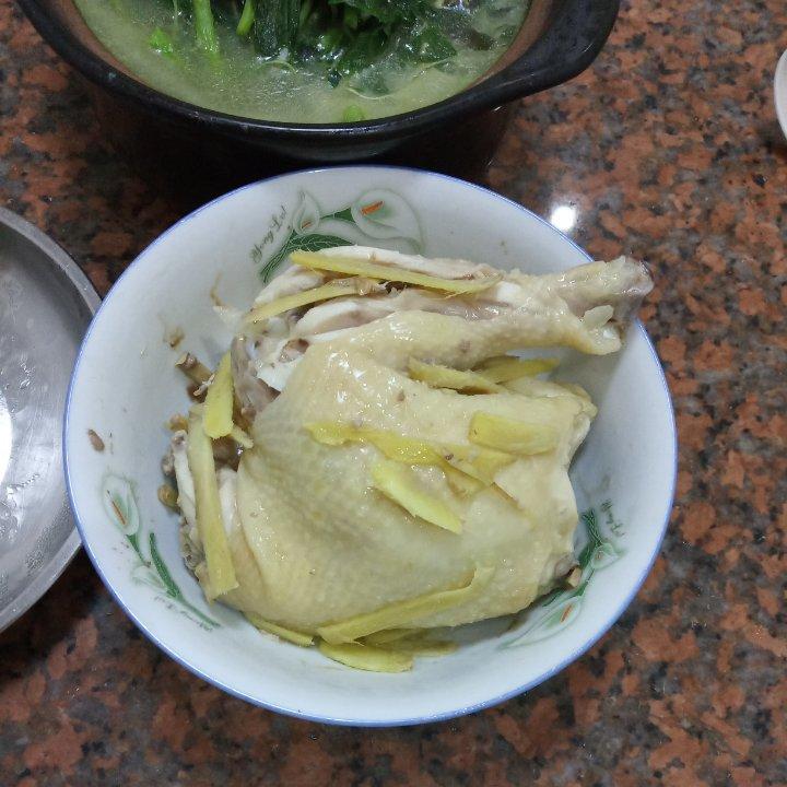 白蒸鸡(不输给白斩鸡的做法)