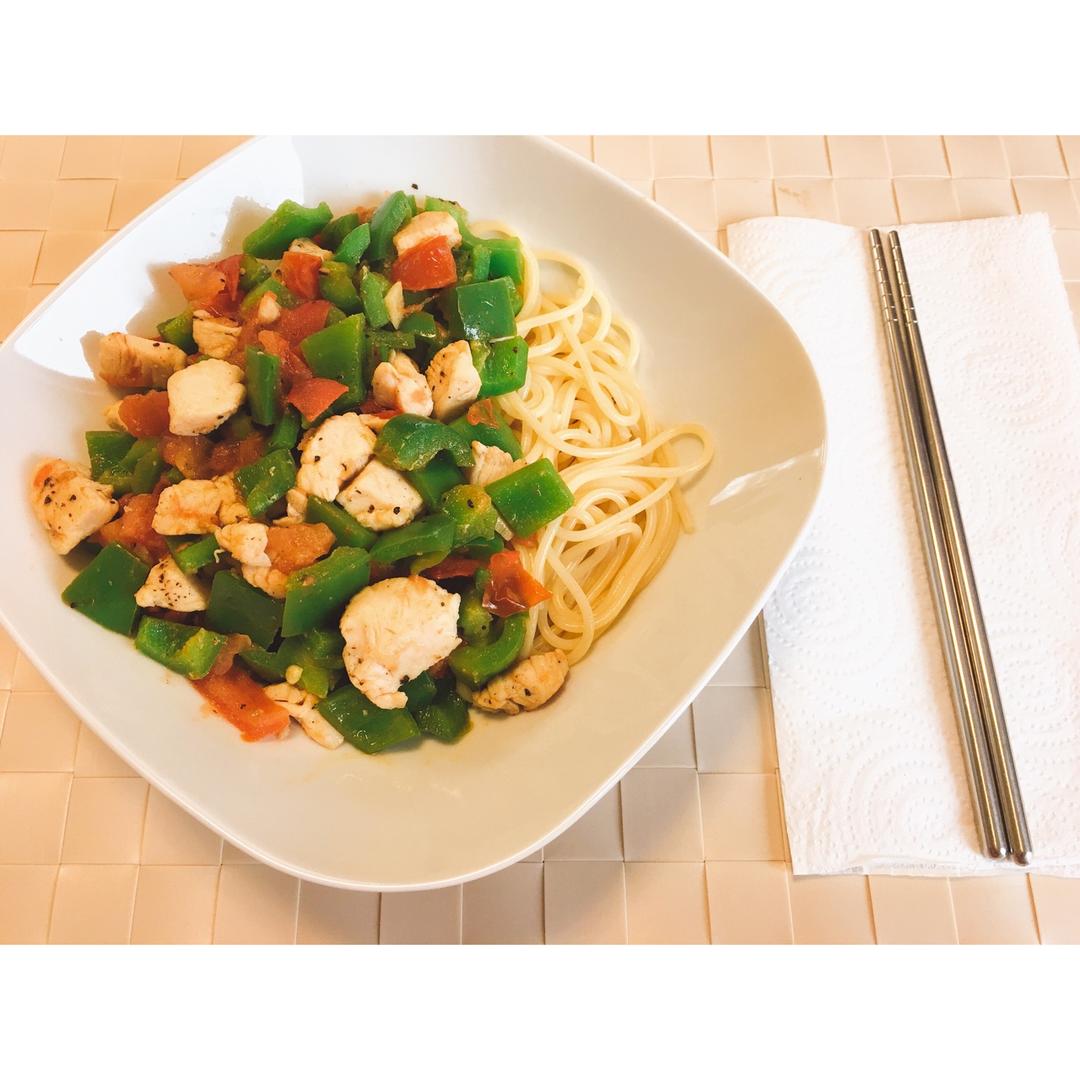 甜椒鸡肉面