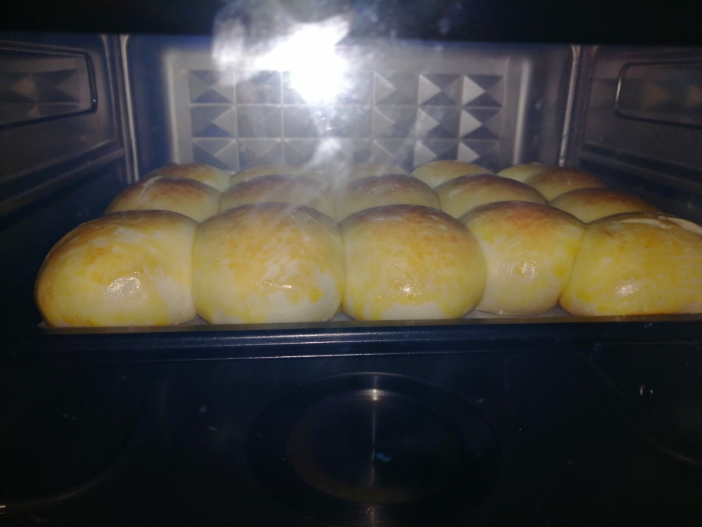 不用面包机也可以轻松做面包🍞的做法 步骤2