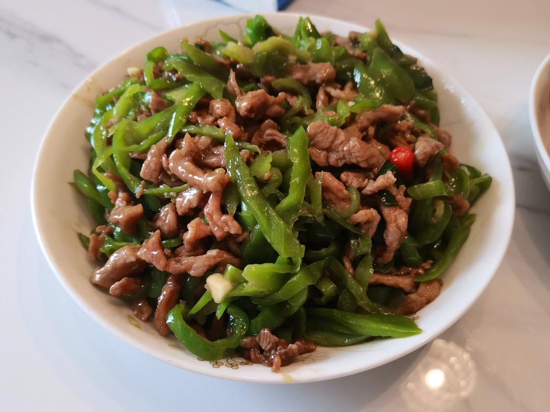 ‼️好吃到舔盘的青椒肉丝盖浇饭