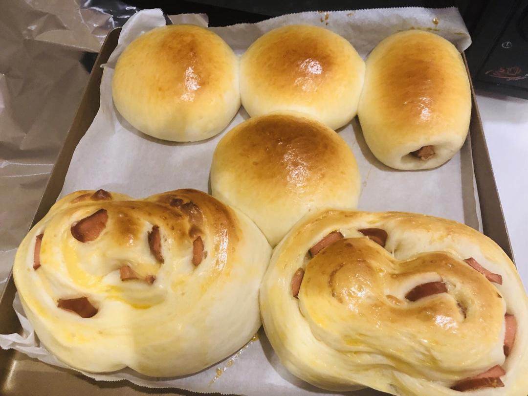 芝士火腿沙拉面包