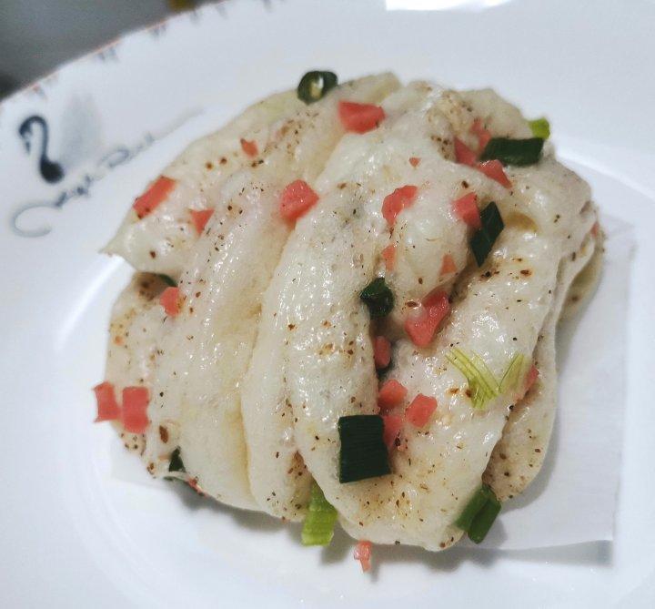 最好吃的火腿葱香花卷—附让葱不变黄的小窍门