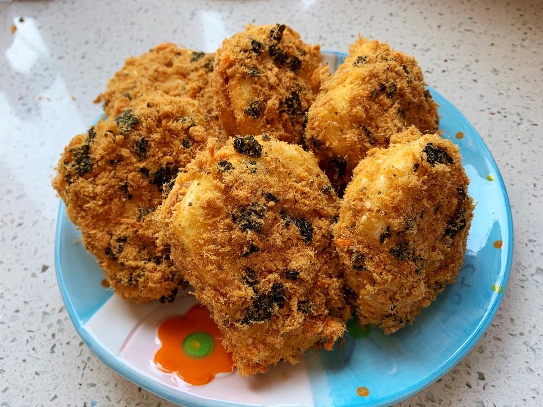 爆浆肉松小贝