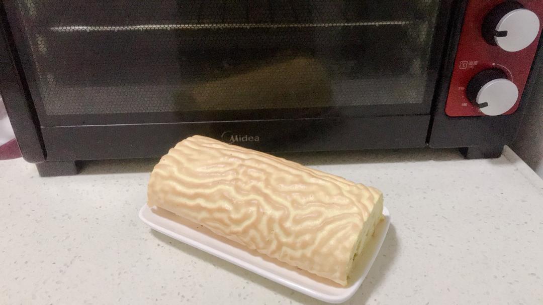 来做漂亮的虎皮蛋糕卷！