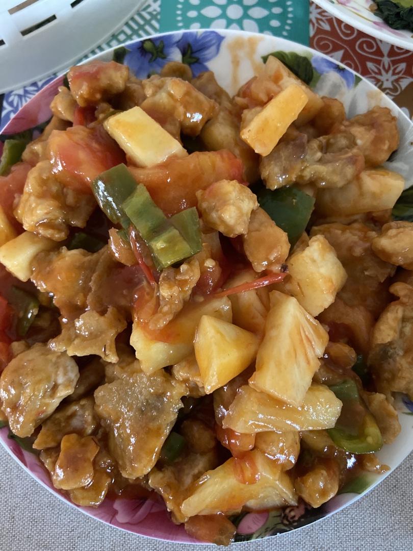 菠萝咕噜肉