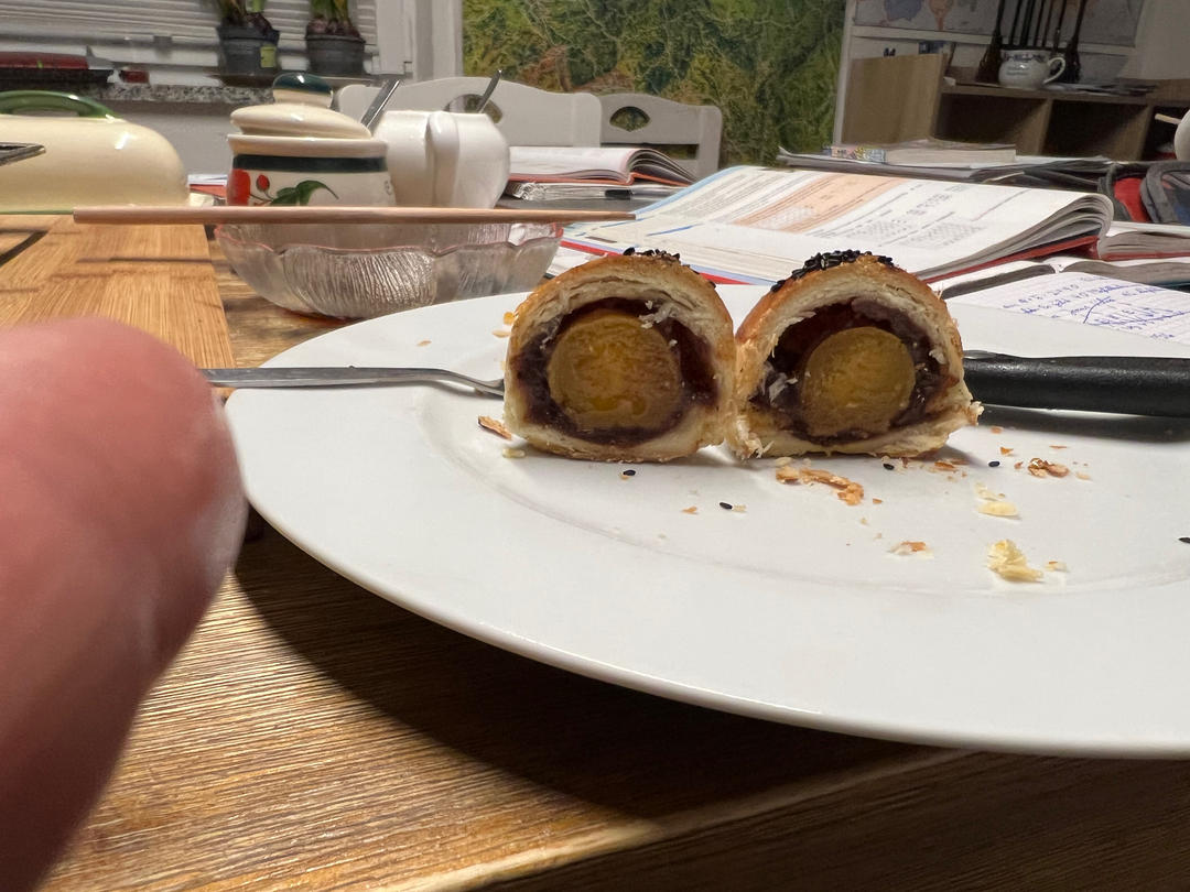 超简单 免揉 酥掉渣的蛋黄酥(超详细附全程视频)不破酥『万能酥皮』