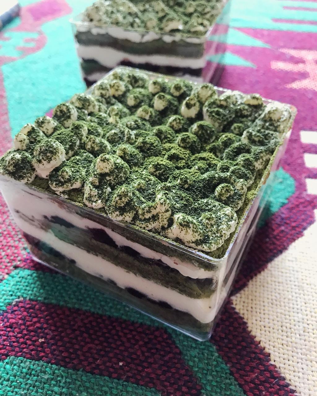 朱衎衎做的抹茶蛋糕盒子