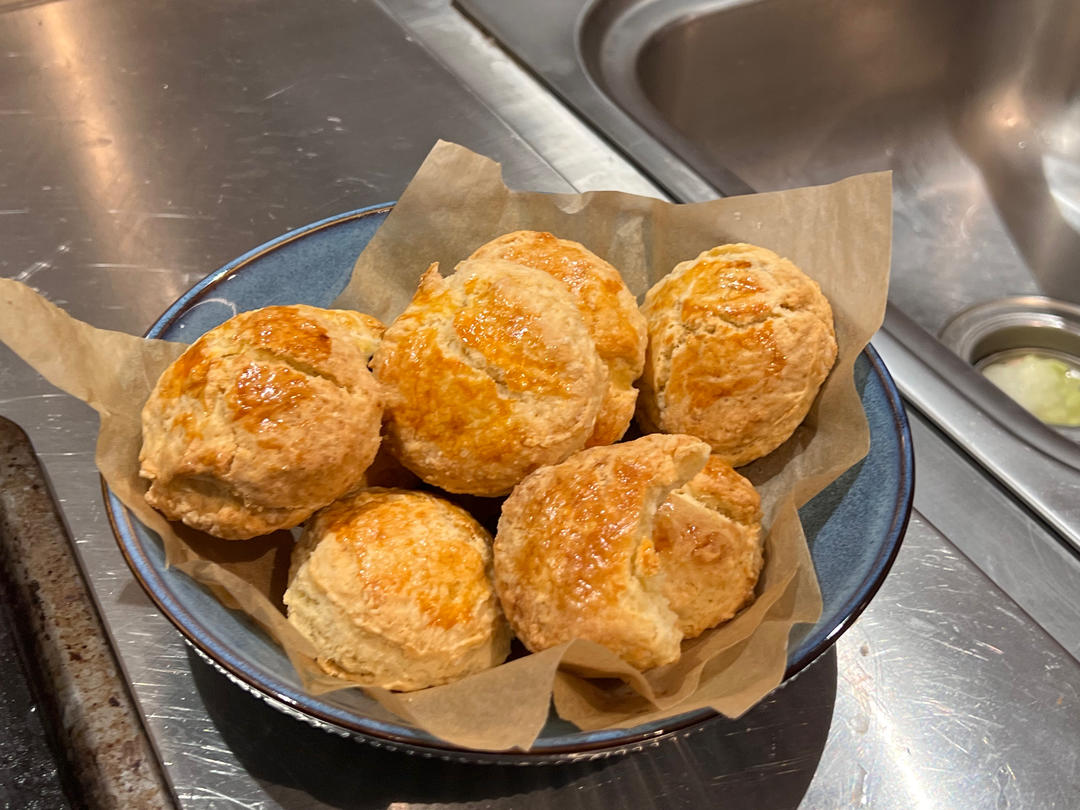 完美裂纹～百分百成功的超好吃奶香司康（禁止搬运）