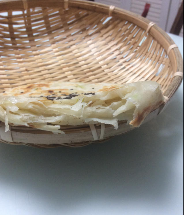 堂妈教你做飘香葱油饼