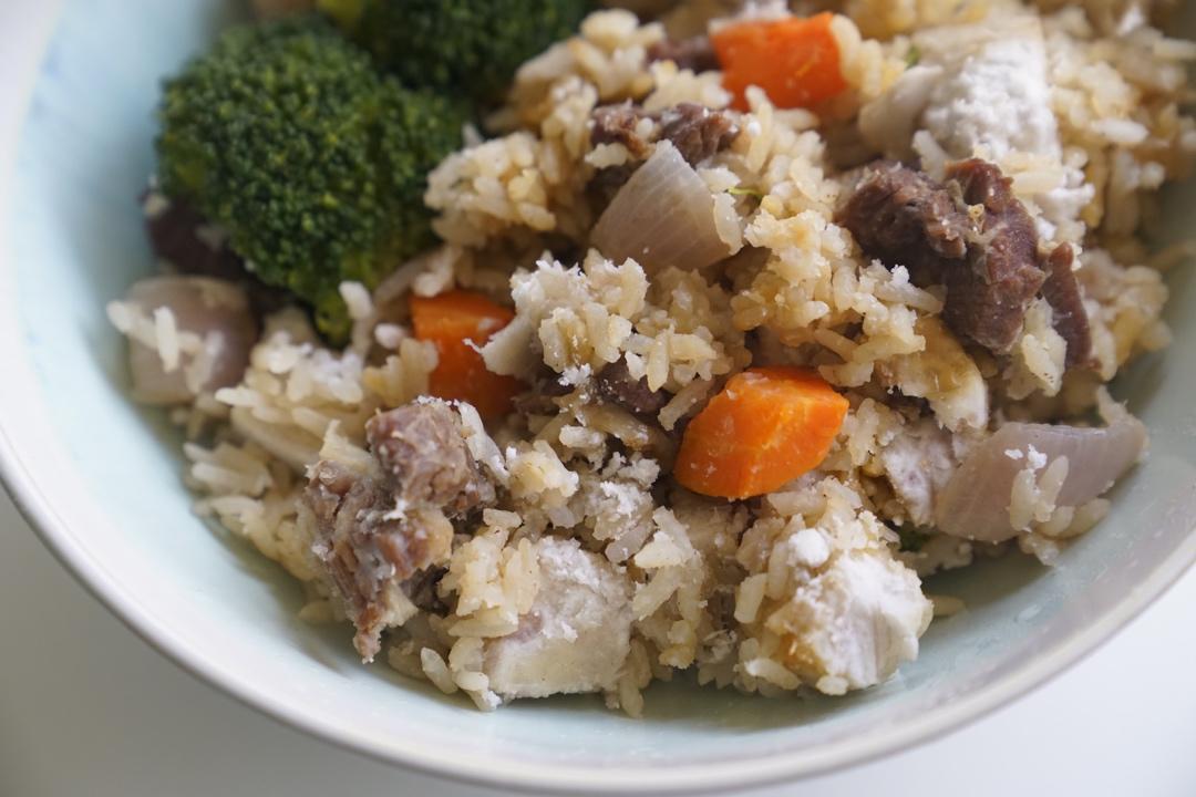 超级好吃的牛肉芋头饭