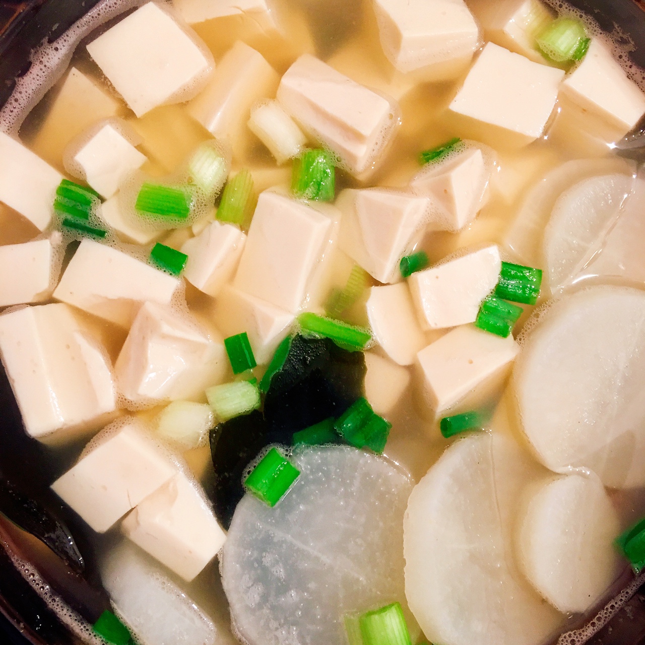 白萝卜豆腐汤图片
