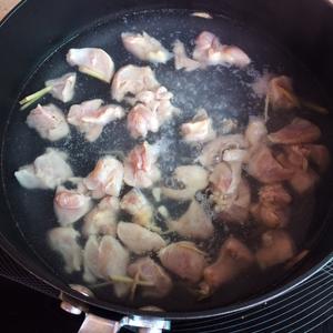 豆浆南瓜烩鸡肉的做法 步骤8