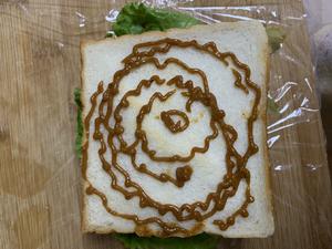 草原红火锅蘸料版三明治 超级好吃。低卡的做法 步骤9
