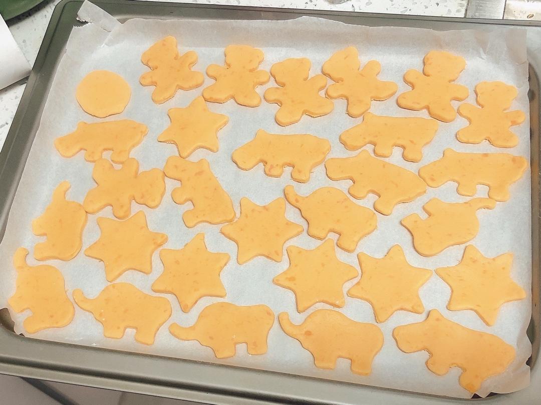 浓香蜜薯小牛饼