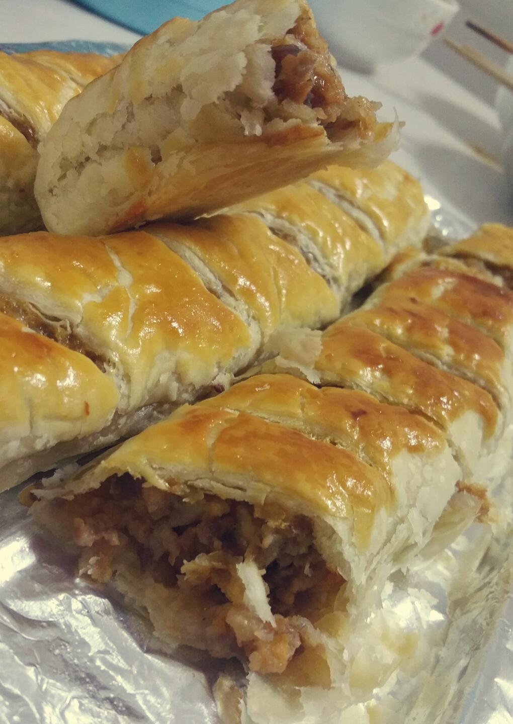 心中那抹蓝天做的千层酥香肠卷 sausage roll