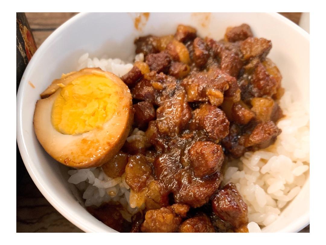 洋葱酥卤肉饭