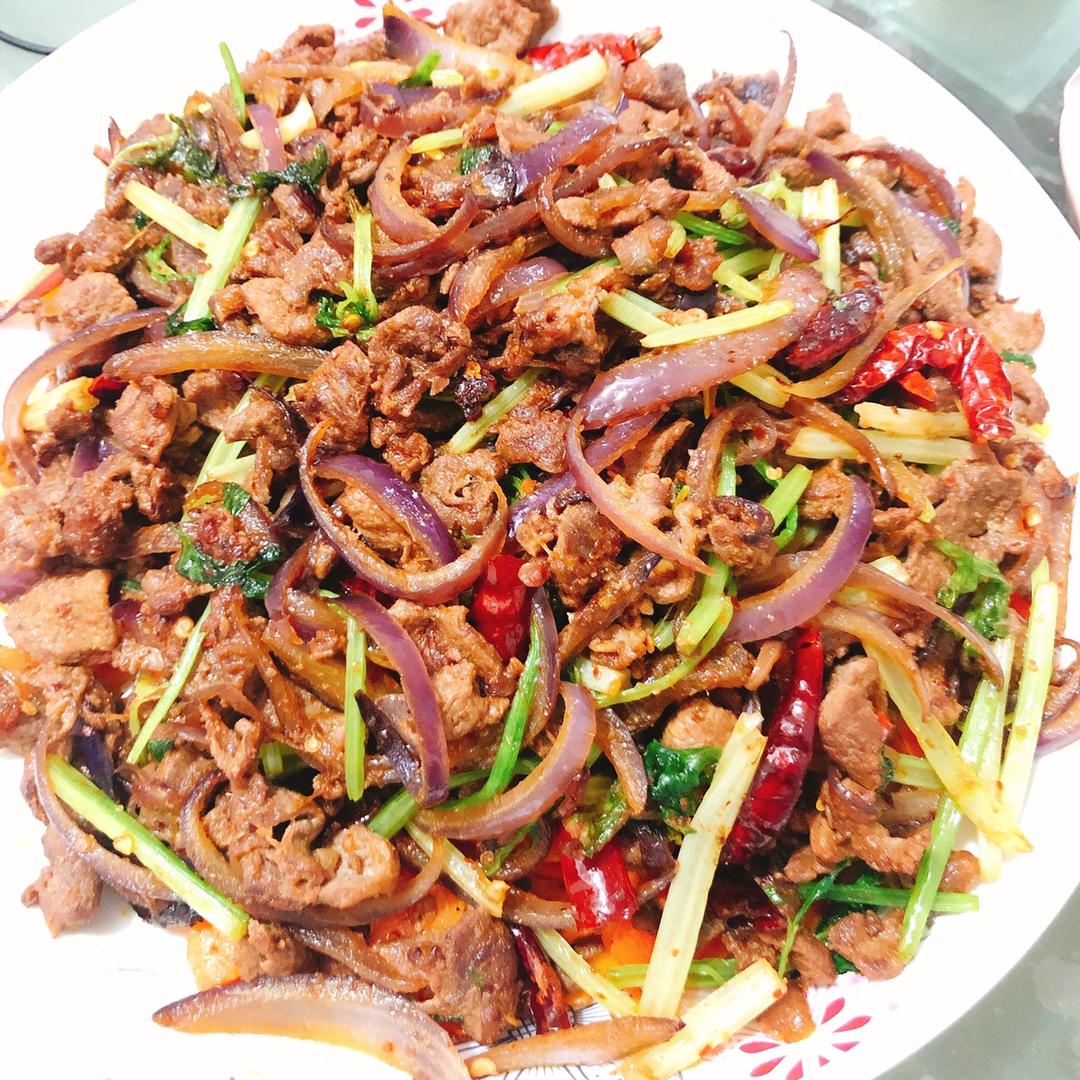 练careyse猫猫做的爆炒孜然羊肉(爆炒版)