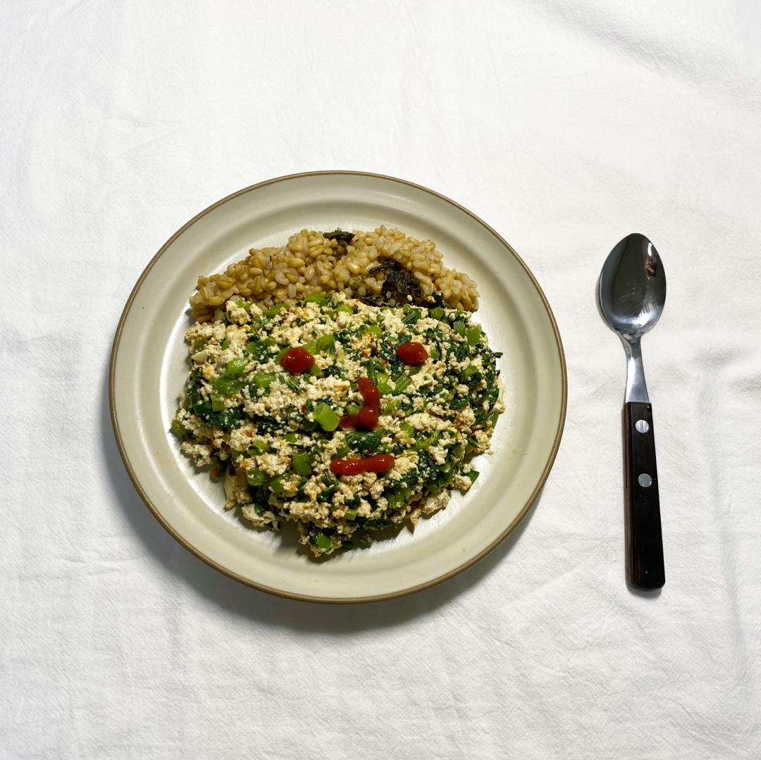 【曼食慢语】茼蒿拌豆腐