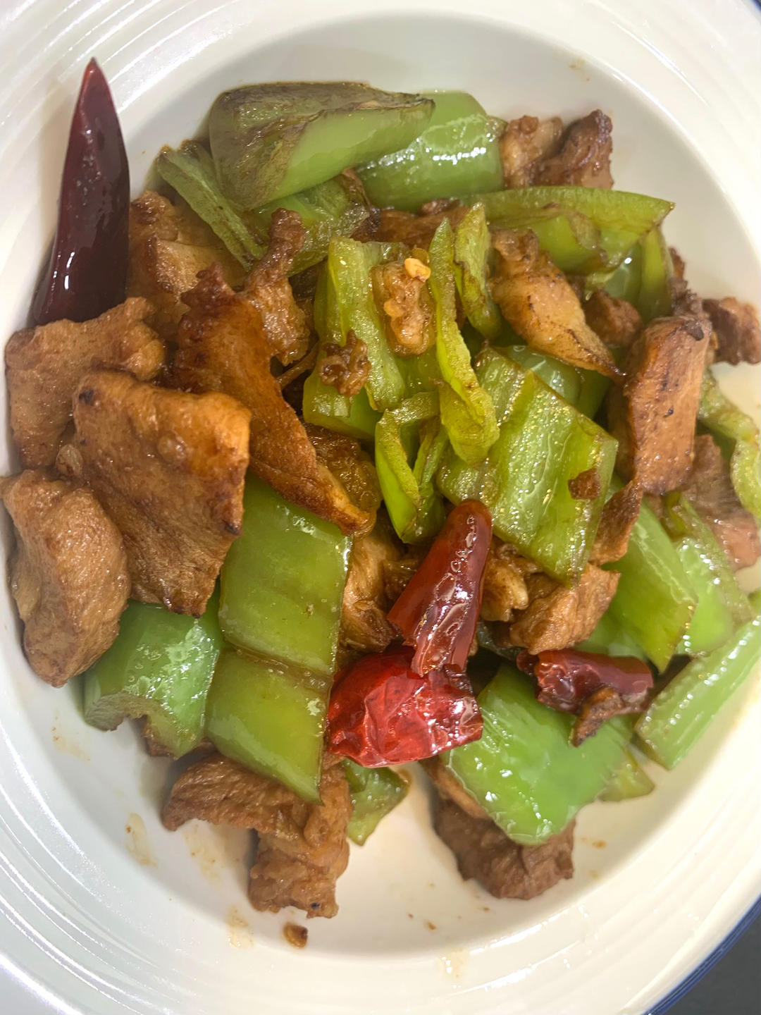 家常尖椒炒肉