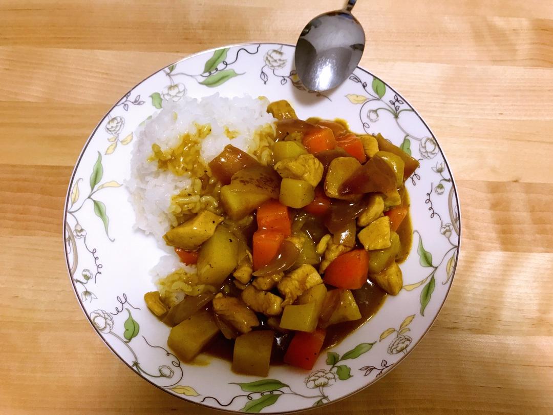 咖喱鸡肉饭
