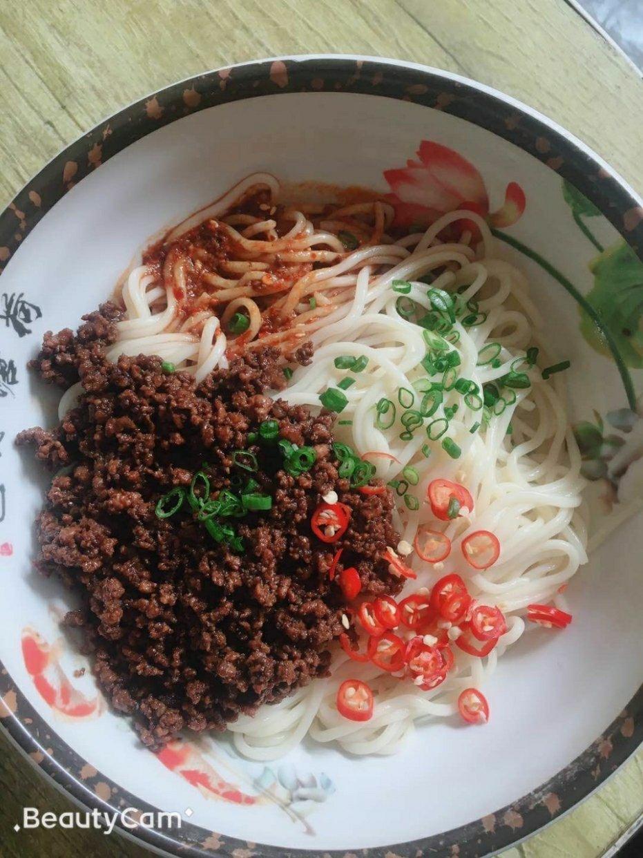 永远吃不腻的古早味臊子面