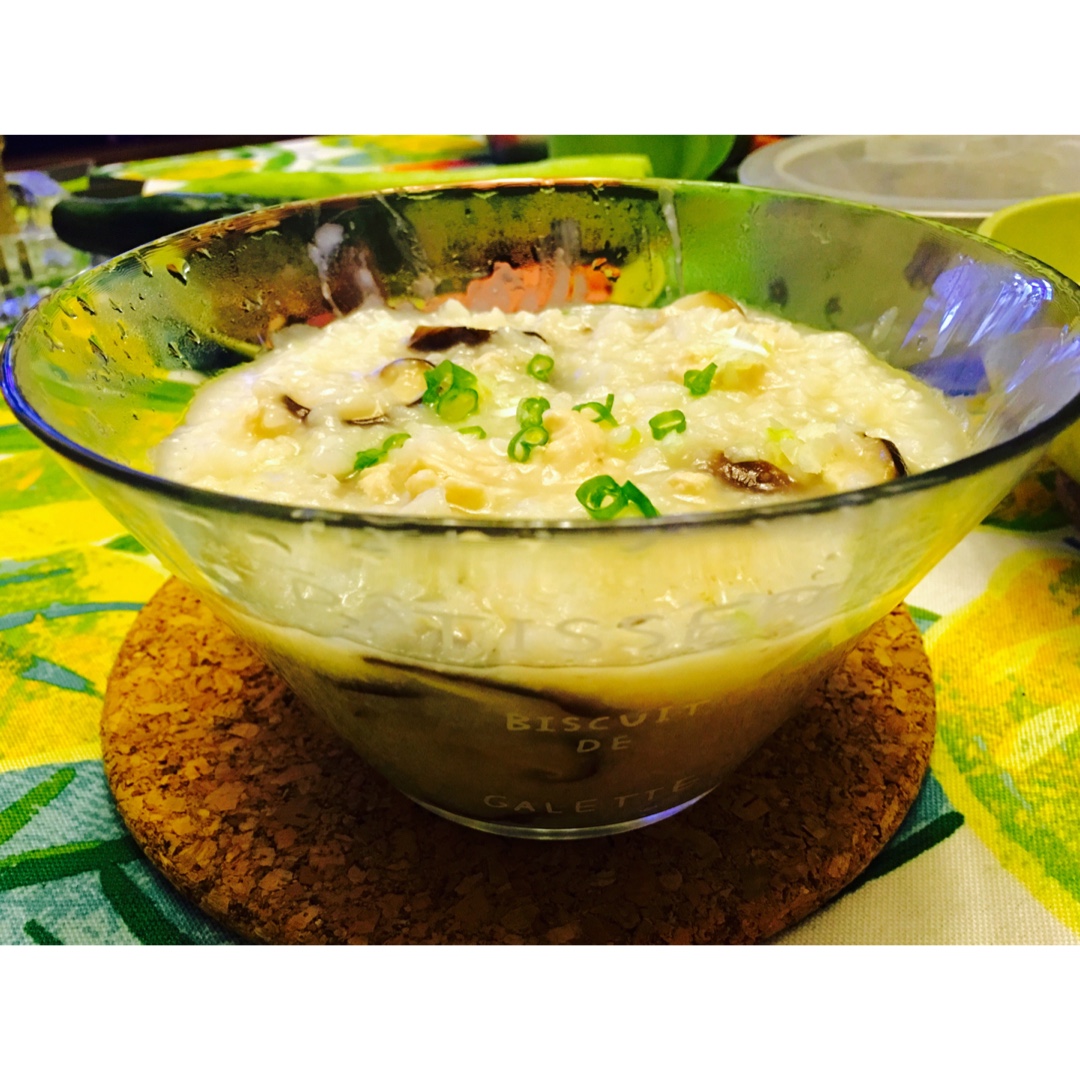 香菇鸡肉粥