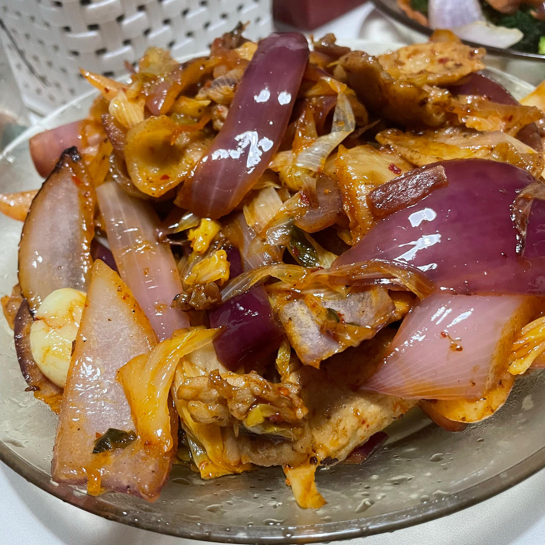 辣白菜炒五花肉