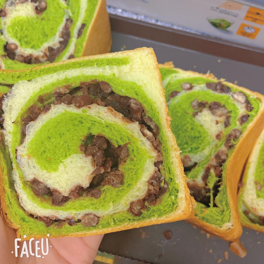 抹茶红豆吐司