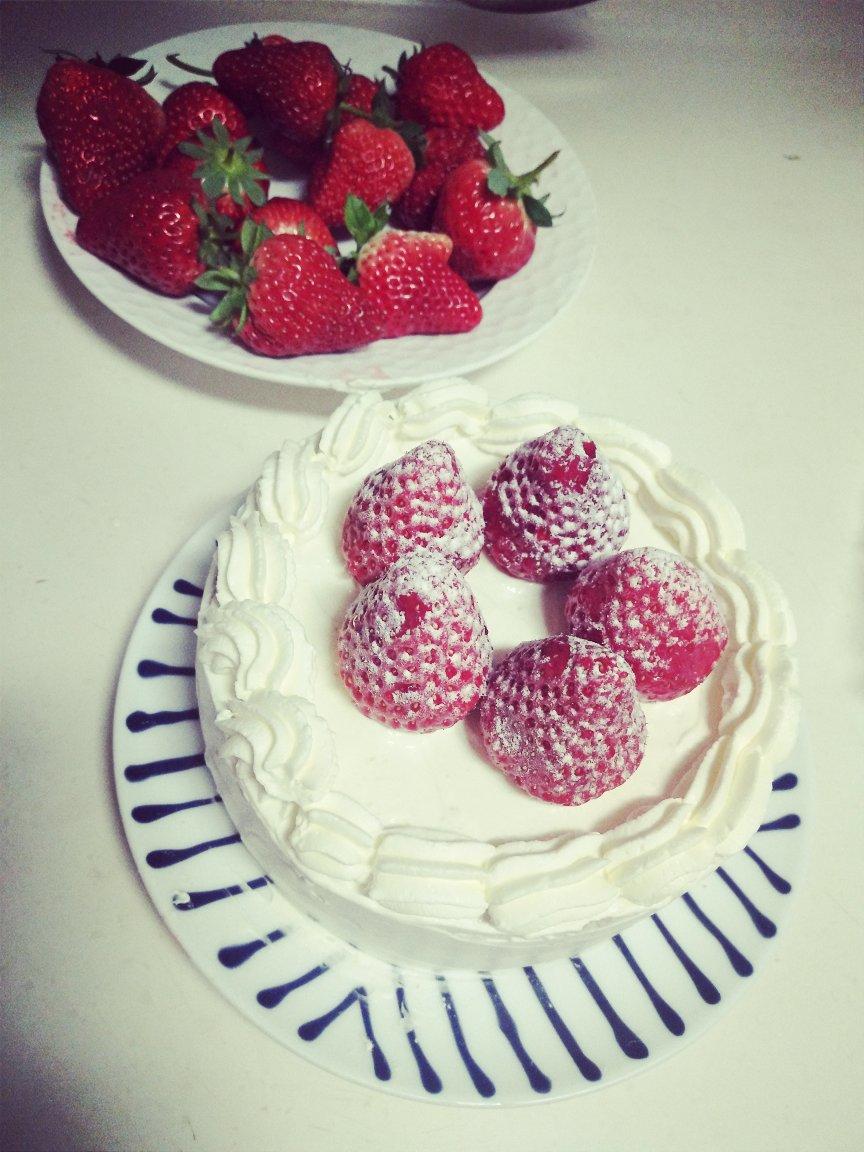 草莓奶油蛋糕/基础戚风胚，徒手脱模剖片及抹面挤花/「戚风及其衍生」烘焙视频蛋糕篇1