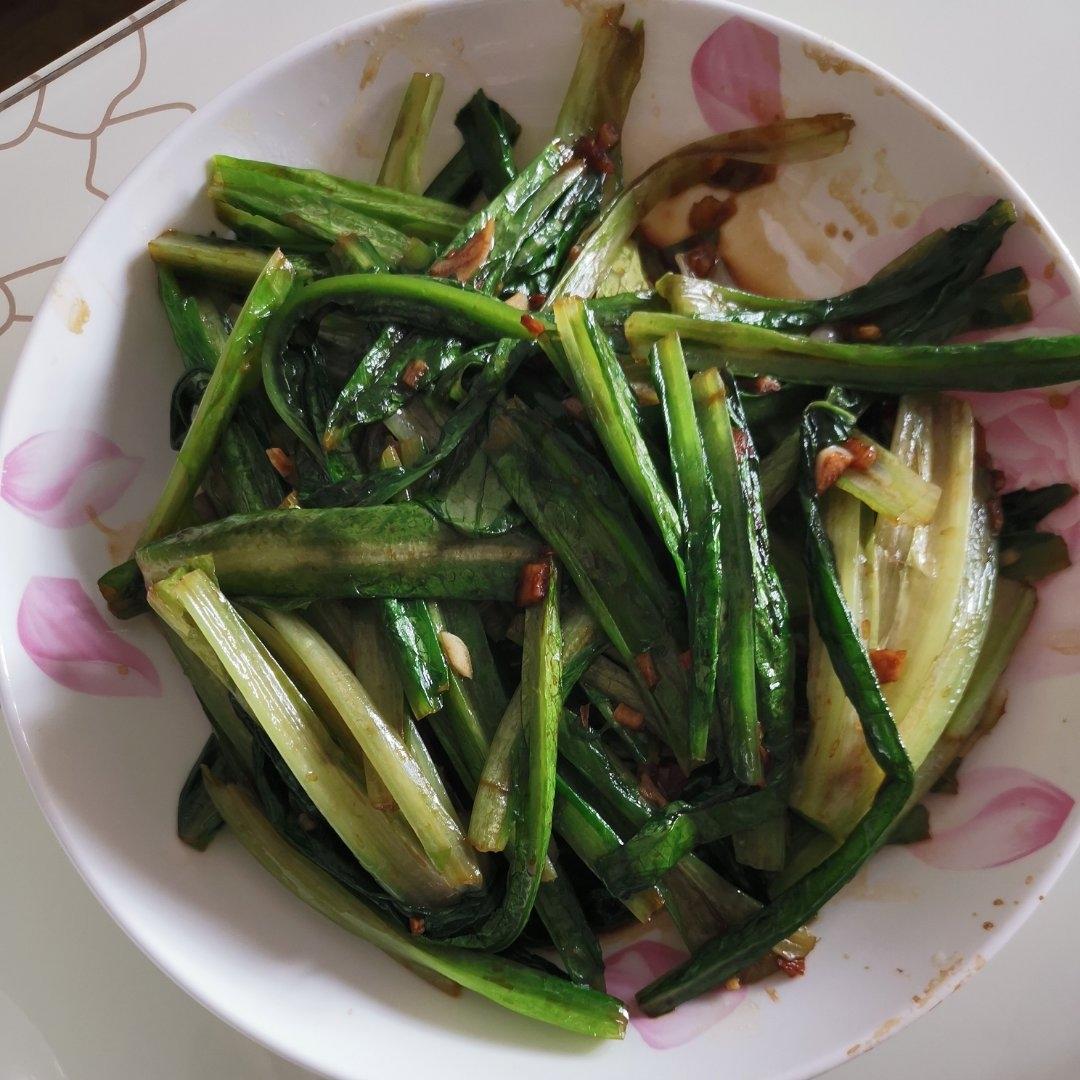 蒜蓉耗油清炒油麦菜，减脂快手菜，宝宝超爱，傻瓜步骤，屡试不爽，好吃且下饭，鲜香爽口！！