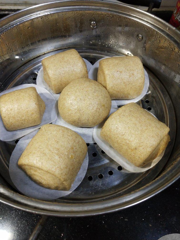 黑麦馒头