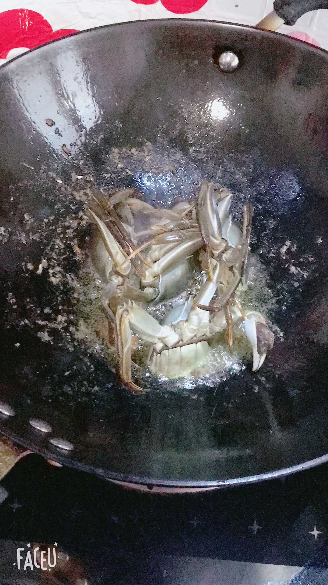 排骨炒螃蟹的做法 步骤2