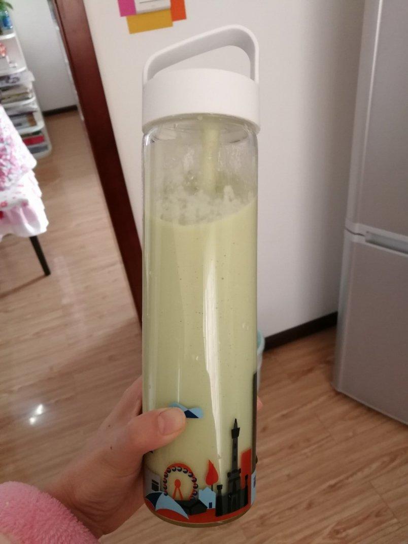 苹果牛油果奶昔
