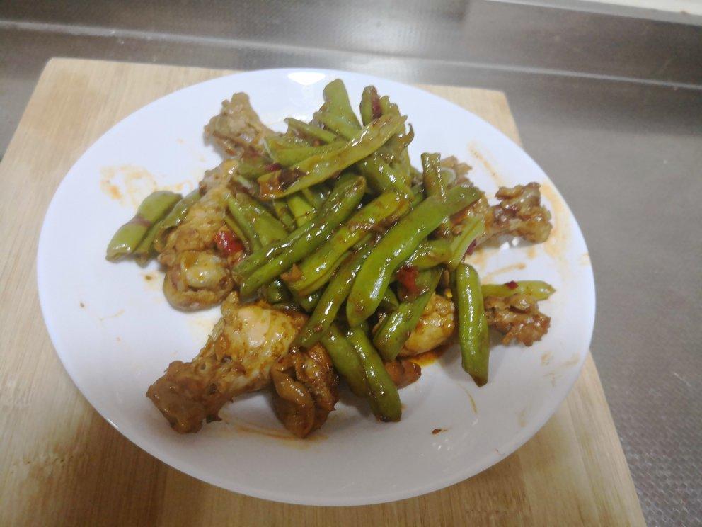鸡翅根炖豆角