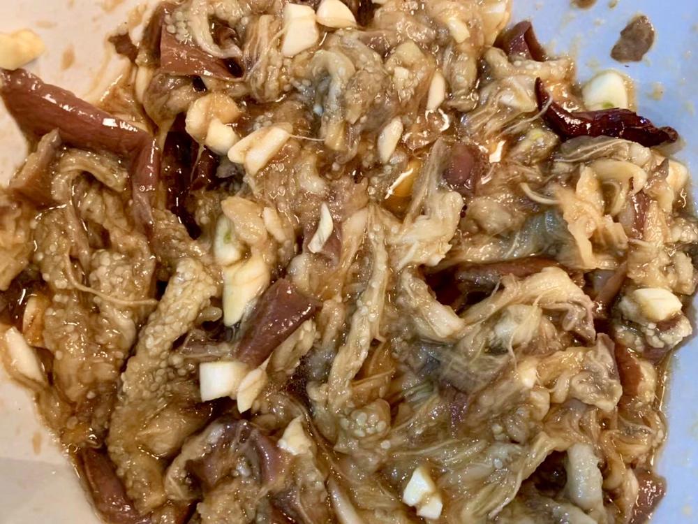 蒜泥手撕茄子