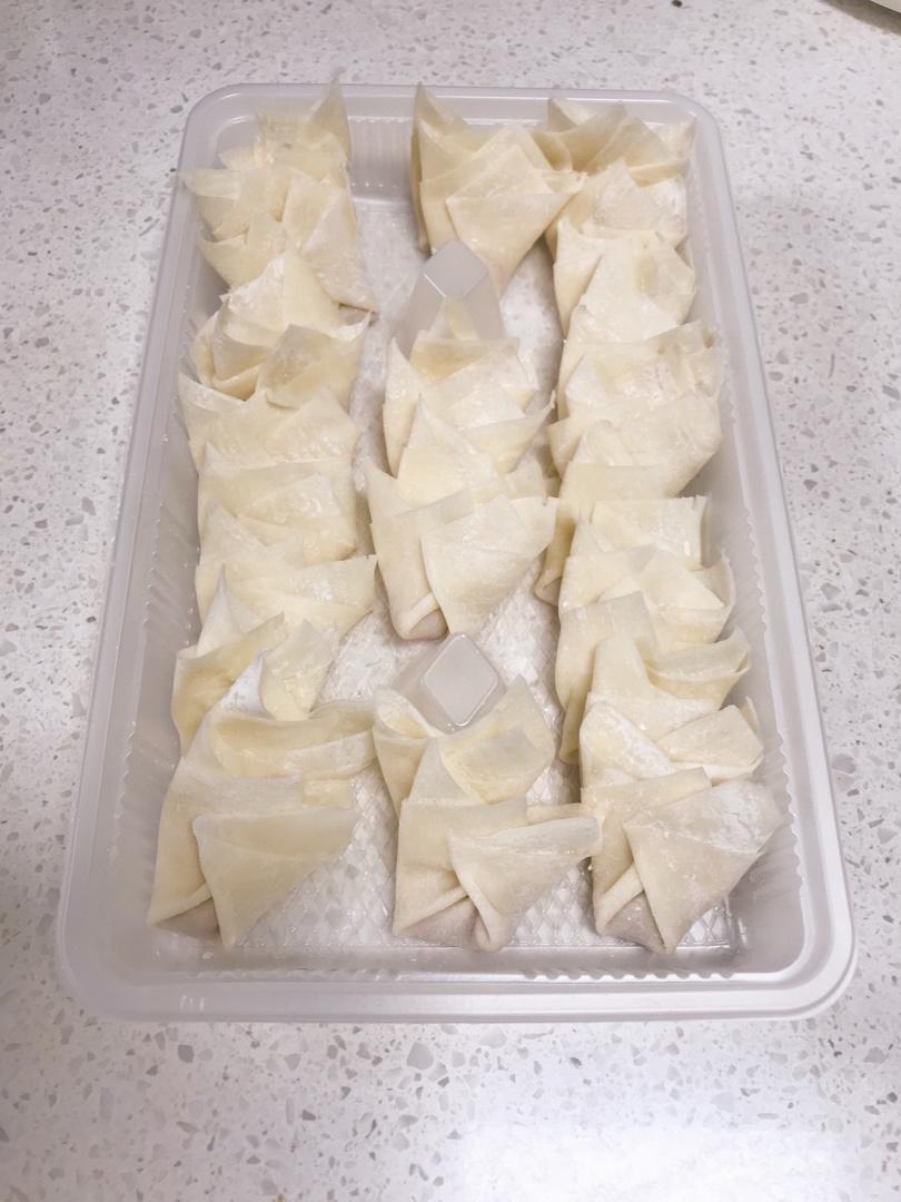 鲜肉虾仁混沌馅（附加超详细的混沌包法）