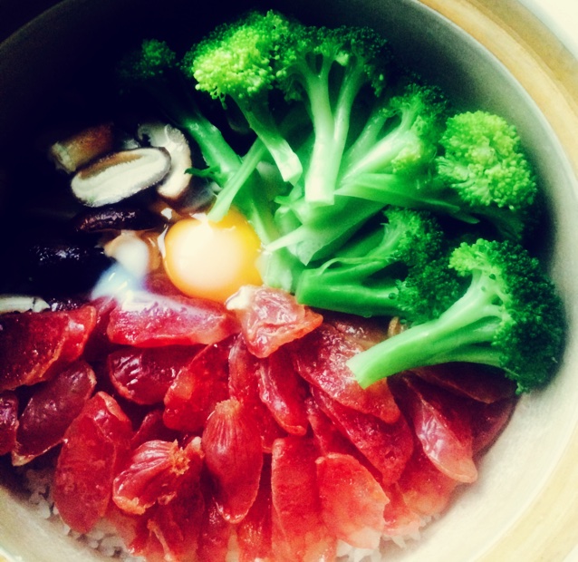传统腊肠煲仔饭