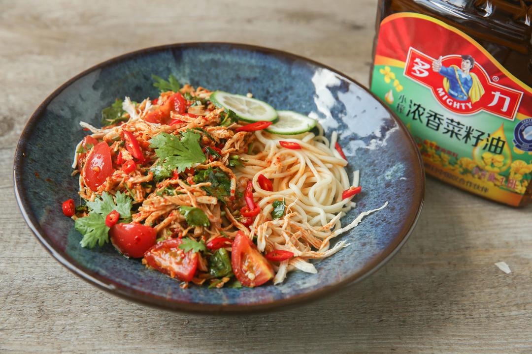 滇味红油鸡丝凉面的做法步骤图怎么做好吃