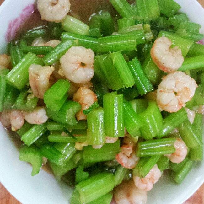 西芹炒虾仁
