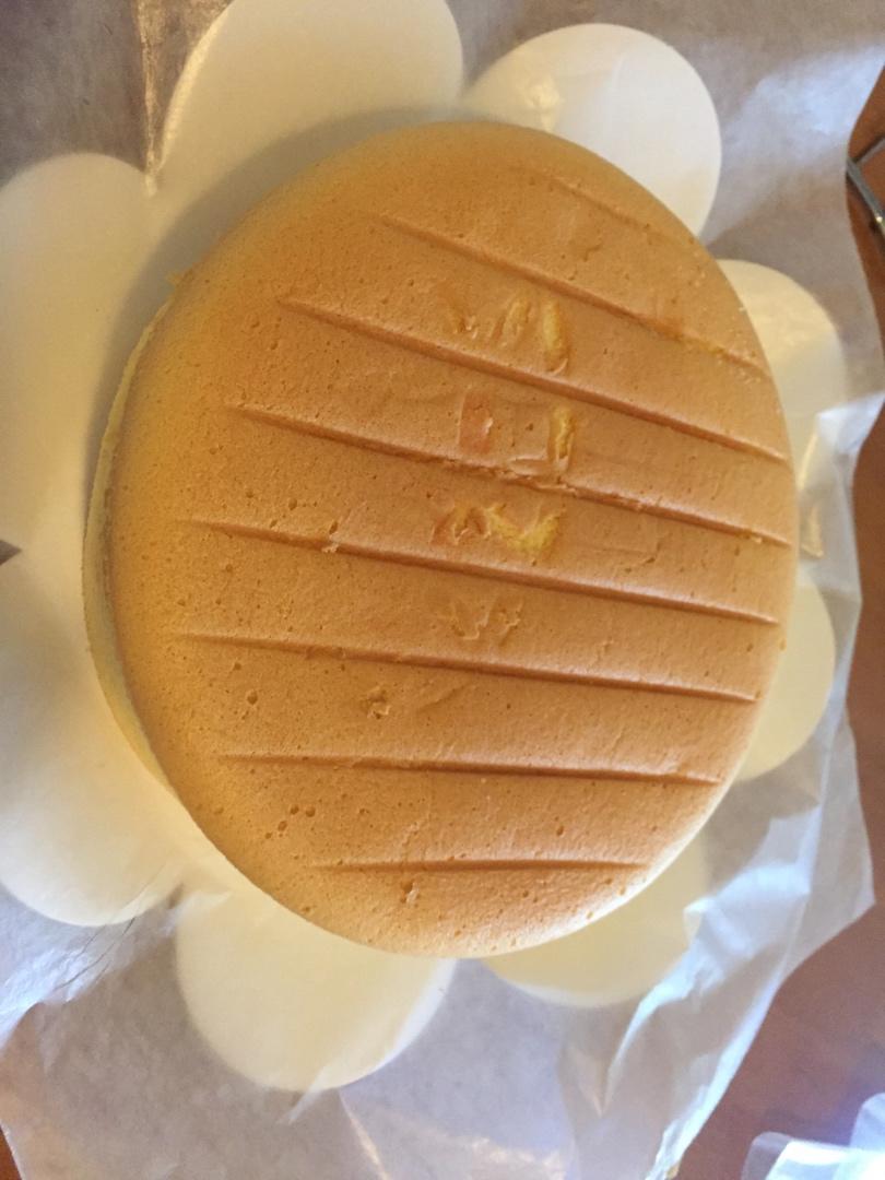 堪比柯基屁股
爆浆芝士🧀古早蛋糕
