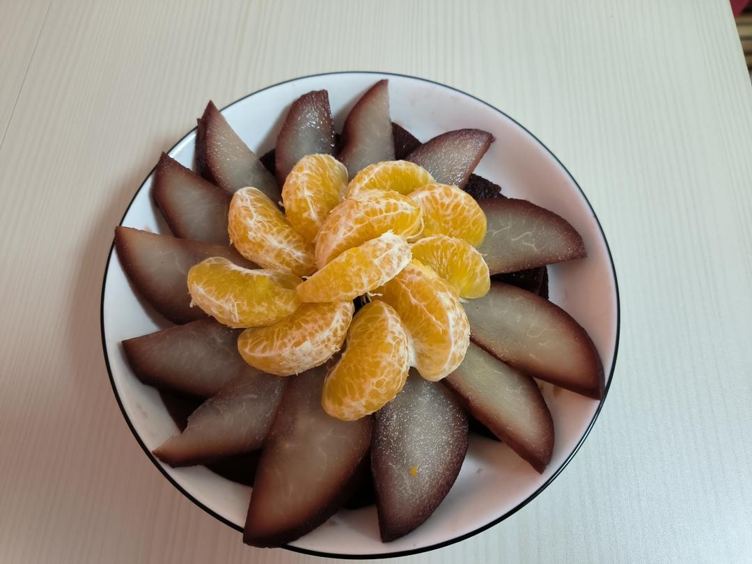 滋补清润，绛染玉红，给“梨”一点颜色~红酒雪梨 • 圆满素食