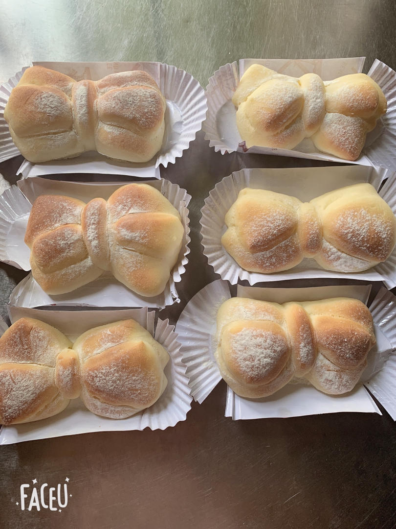 满满少女心的蝴蝶结🎀面包