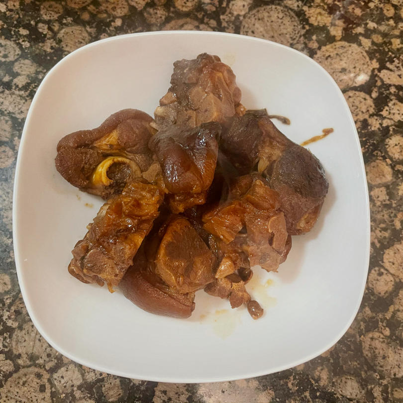 酱香黄豆焖猪脚