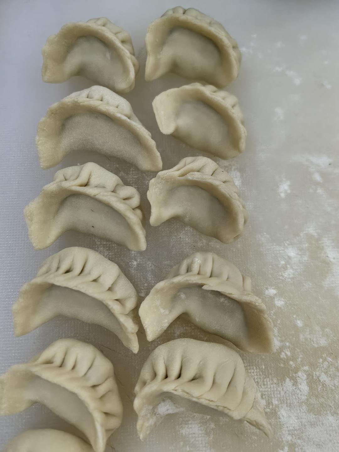 手工揉面三分钟，又韧又薄又好包的饺子皮