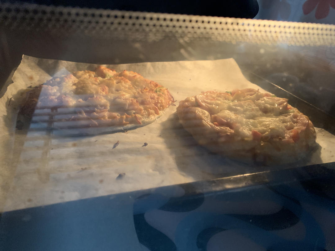 超快手！手抓饼披萨