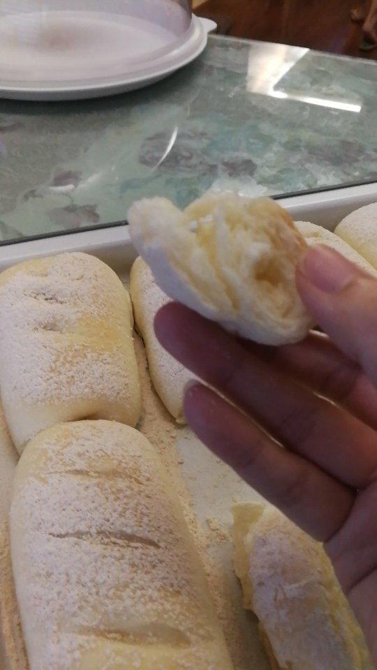 波兰种牛奶面包卷