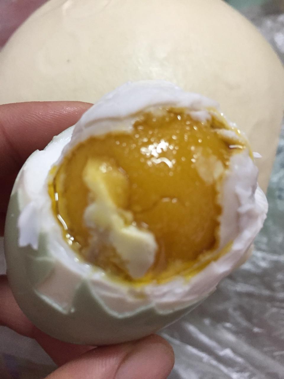 自制流油的咸鸭蛋