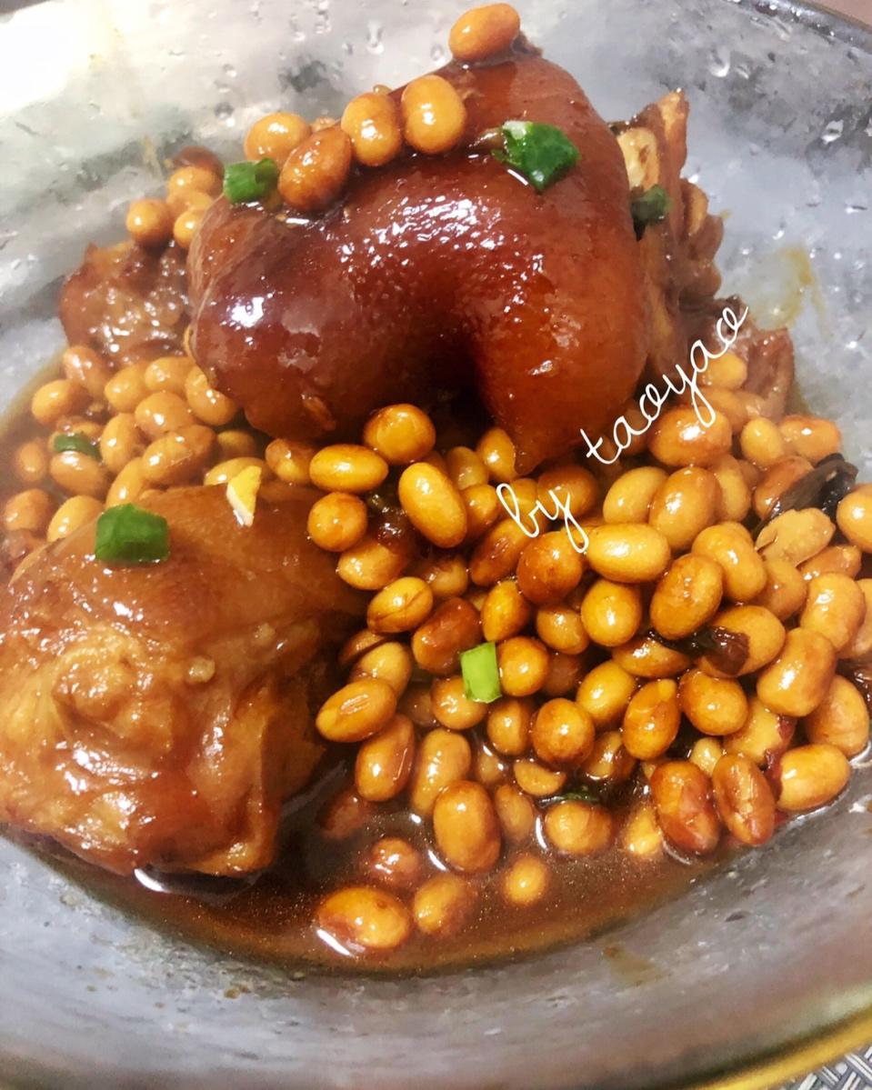 黄豆炖猪蹄儿🐷（富含胶原蛋白~）