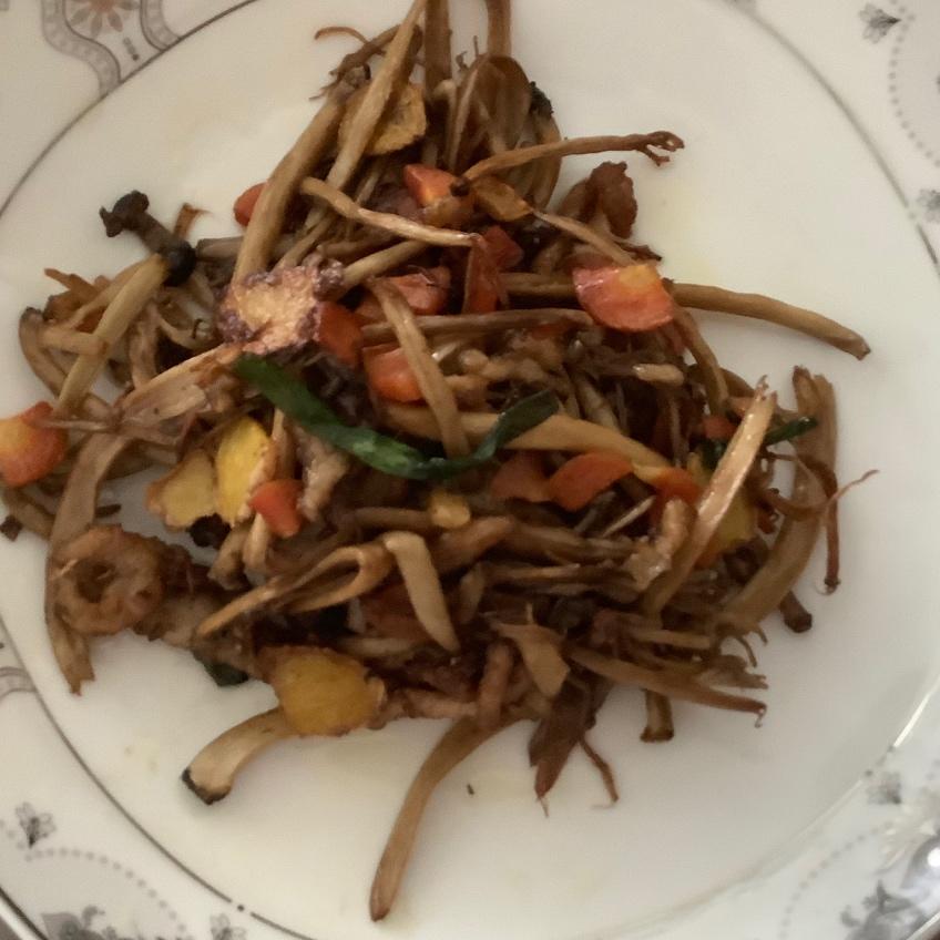 干煸茶树菇