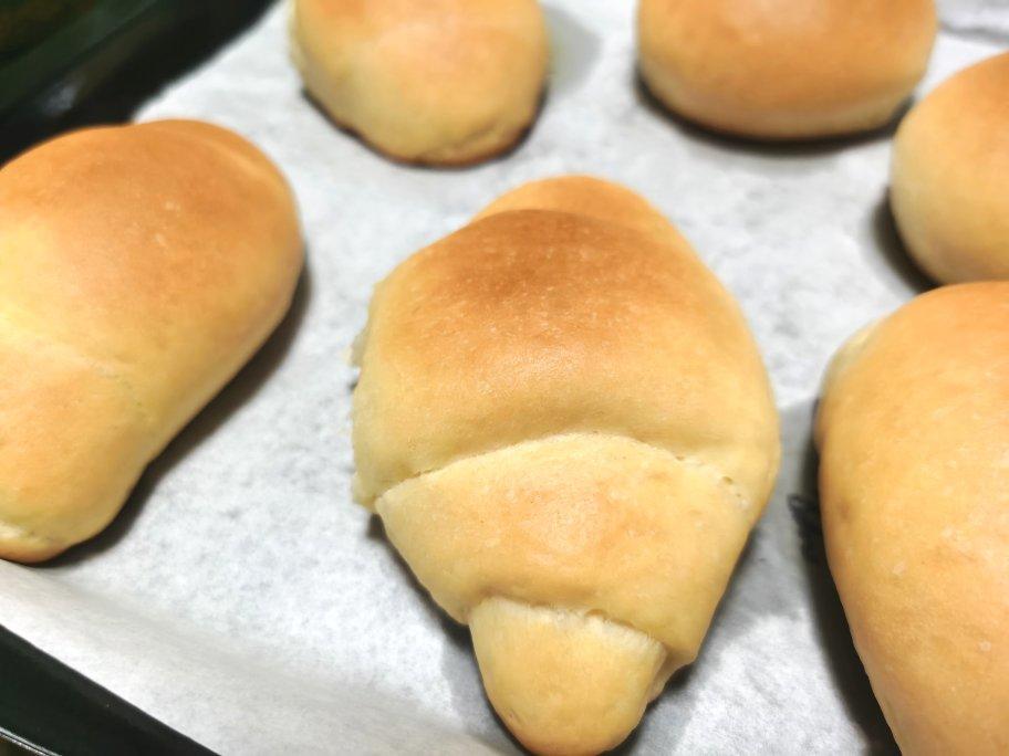 淡奶油香肠面包